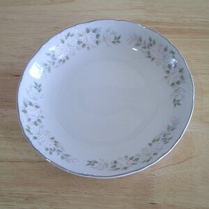 7 1/2 inch Sheffield 501 Soup or Desert bowl